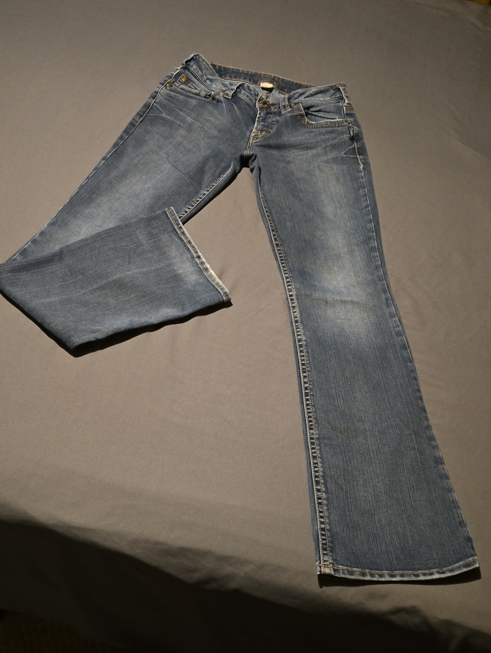 Silver Jeans Women's Light-Mid Blue Boot Cut